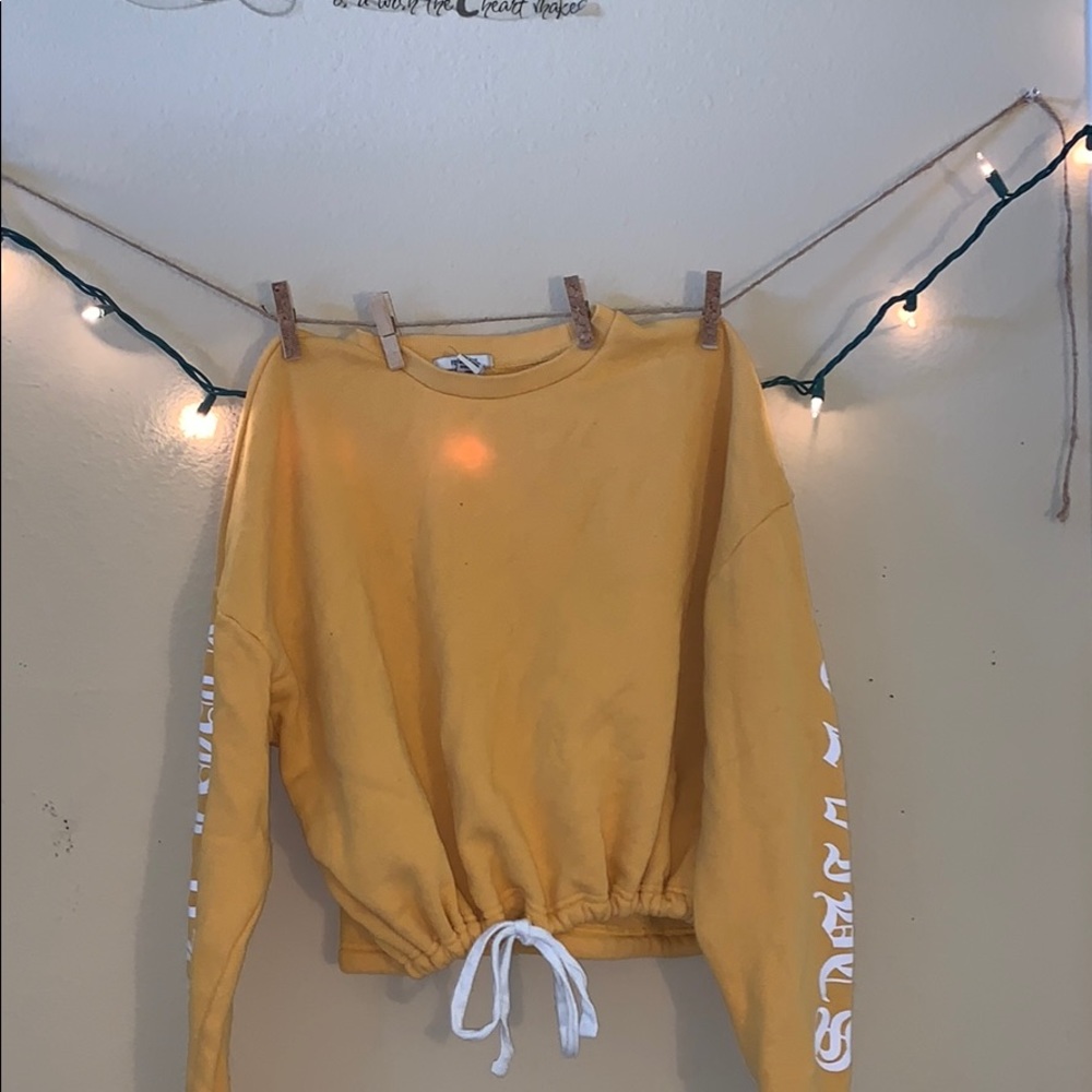Mustard yellow long sleeve crop top
